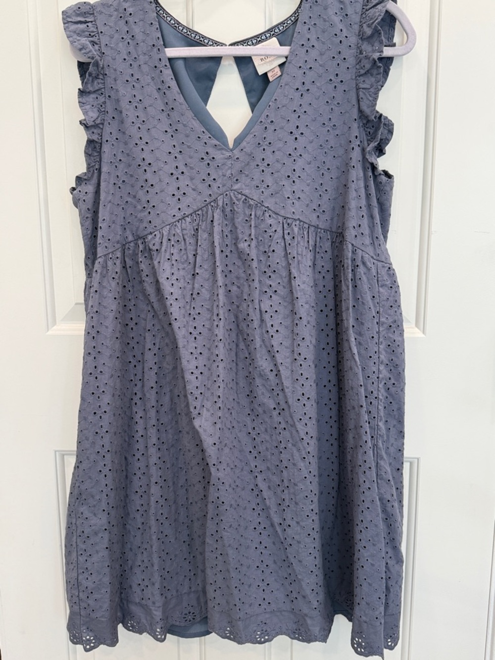Knox Rose Periwinkle Eyelet V-Neck Dress